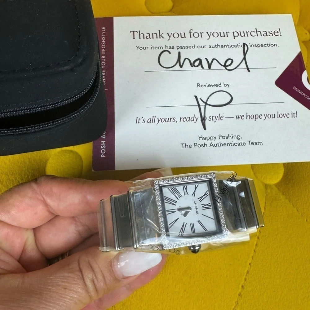 CHANEL sophisticated watch